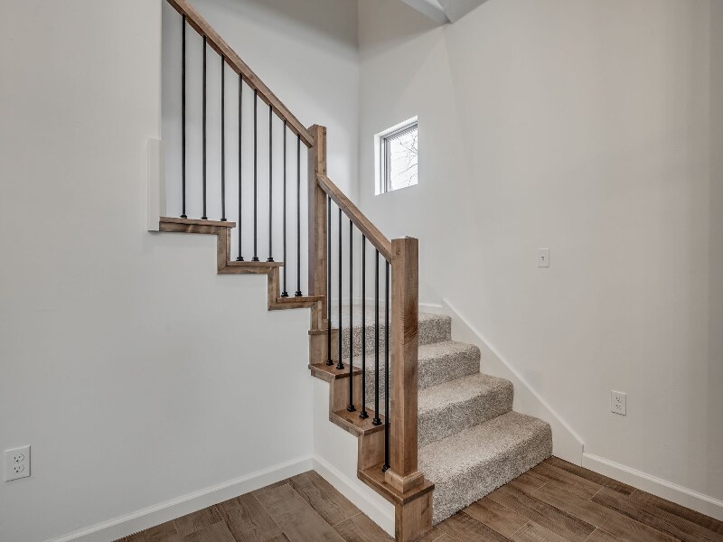 Building Photo - 8322 Robin Wy