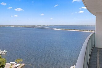 Building Photo - Brickell Avenue Water View