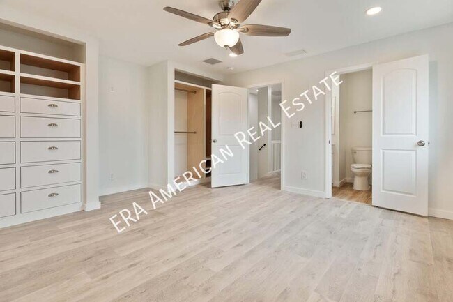 Building Photo - 228 Amberjack Dr