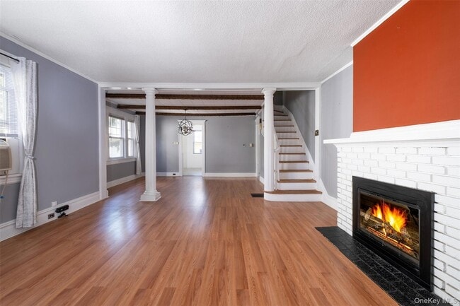 Building Photo - 454 First Avenue Unit