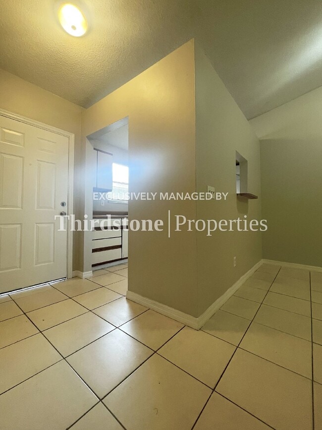 Building Photo - 5143 Indian Lakes Ct