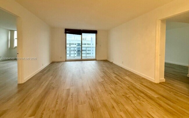 Building Photo - 1890 S Ocean Dr