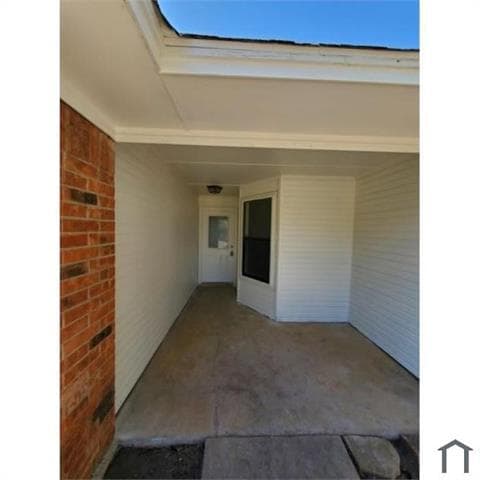 Building Photo - 2045 Laney Dr