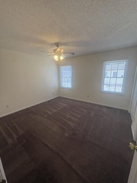 Building Photo - 352 Haven Dr