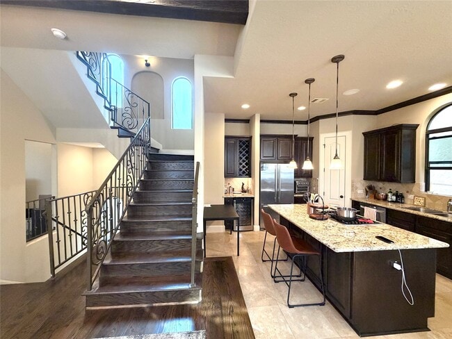 Building Photo - 508 Knox St