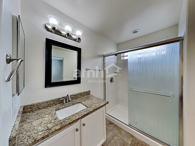 Building Photo - 115 W Camino Rancho Vecino