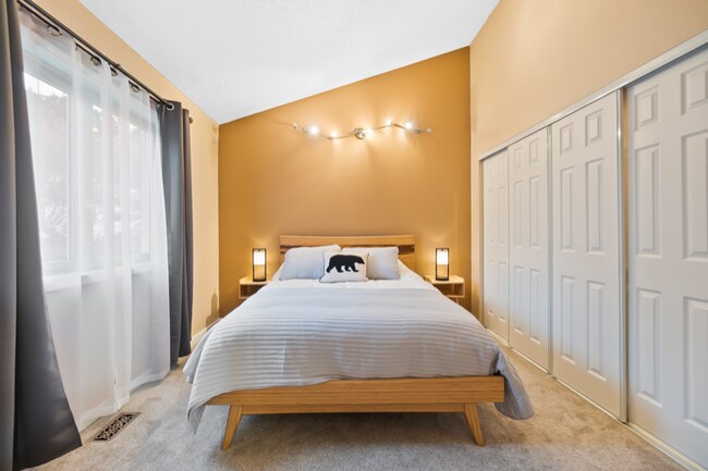 Building Photo - 16131 Black Bear Dr