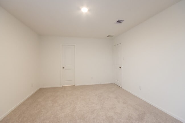 Building Photo - 31428 Moore Rd