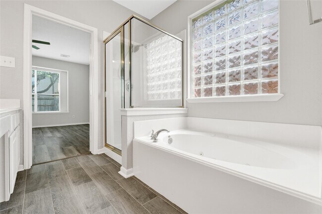 Building Photo - 21510 Grand Hollow Ln