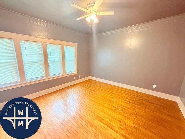 Building Photo - 2454 N 7th St