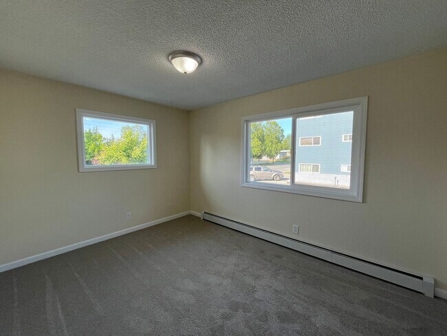 Building Photo - Rabbit Creek North - Exceptional Living