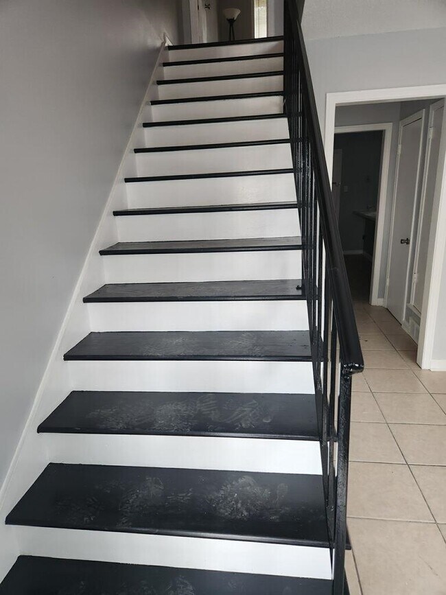 Building Photo - 3176 Raleigh Millington Rd