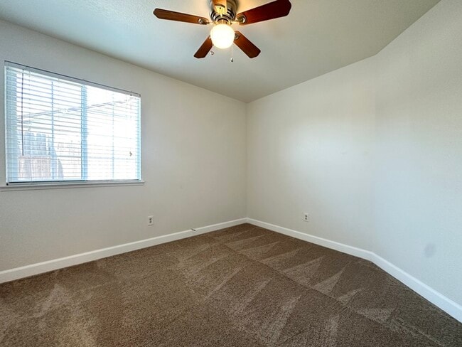 Building Photo - Beautifully Updated Home in Citrus Heights!