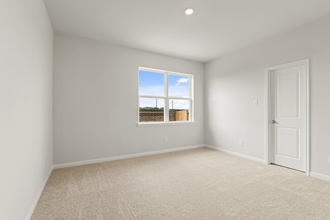 Building Photo - 8819 New Jade Dr