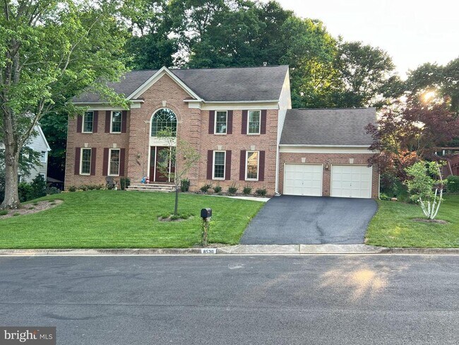 Building Photo - 8530 Oak Chase Cir