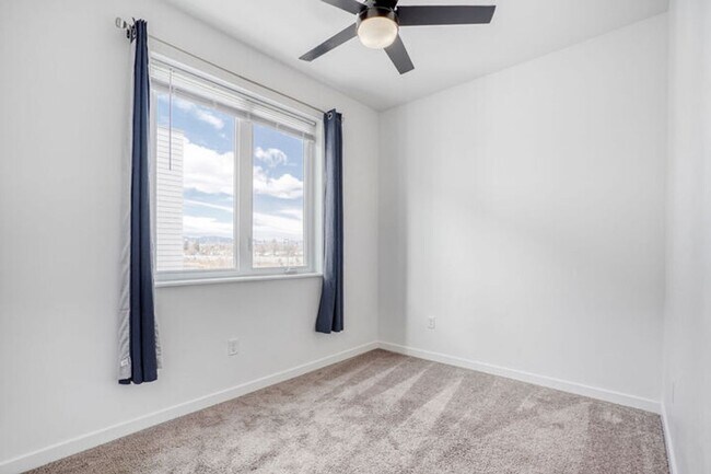 Building Photo - 3101 W 47th Ave