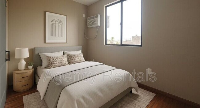 Building Photo - 1407 Pensacola St