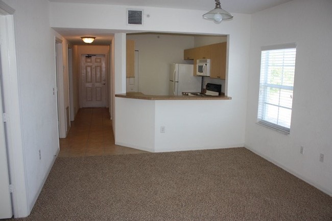 Building Photo - Pioneer Building-Longleaf Community