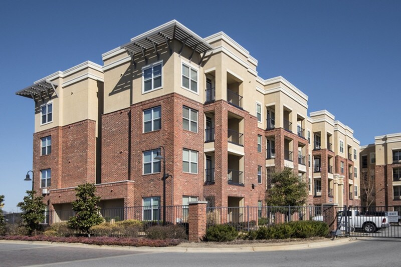 1010 The Crimson Tuscaloosa Al Apartment Finder