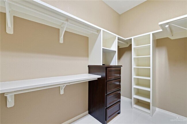 Building Photo - 29 El Caribe Cir S