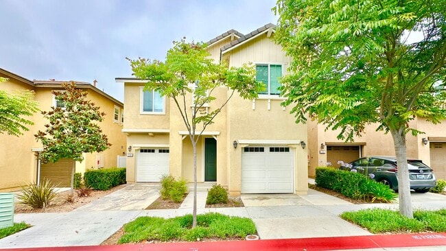 Primary Photo - Newer & Lovely Two-Story Home in the New C...