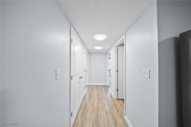 Building Photo - 1765 Merriman Rd