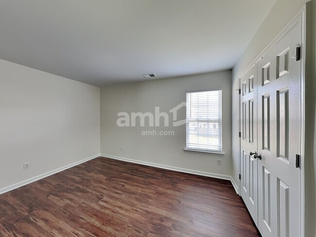 Building Photo - 11240 Anna Rose Rd