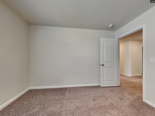 Building Photo - 457 Red Poll Wy