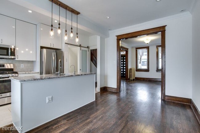 Building Photo - 3 br, 3 bath Townhome - 702 Ingraham St NW