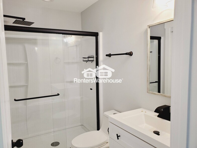 Building Photo - 2815 Old Concord Rd SE