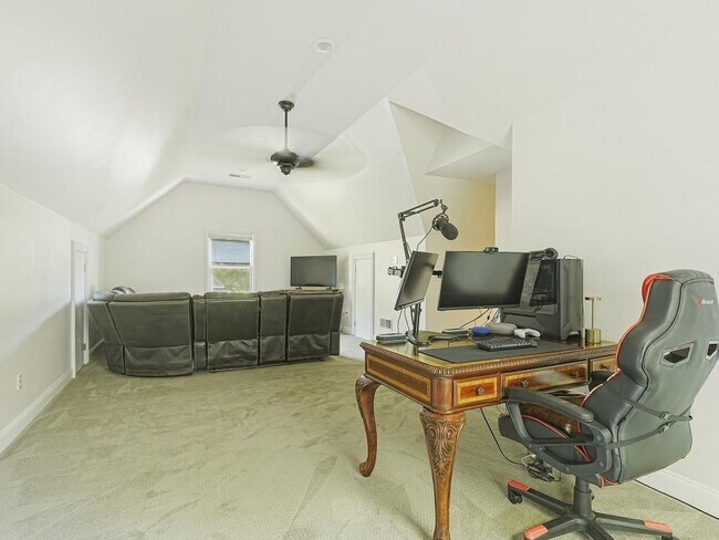 Building Photo - 1350 Battleview Dr NW
