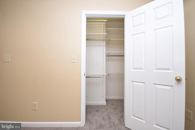Building Photo - 11000 Kinship Ct