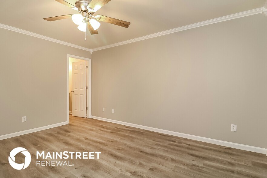 Building Photo - 109 Oak Park Dr