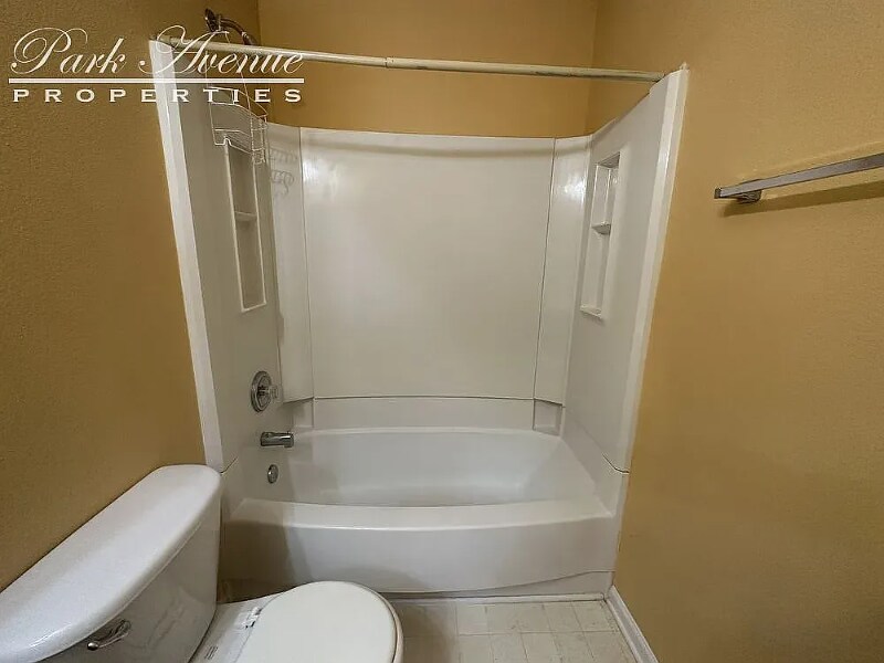 Building Photo - 6300 Gatesville Ln