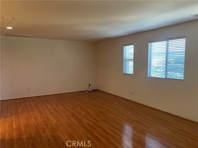 Building Photo - 37075 Parkway Dr