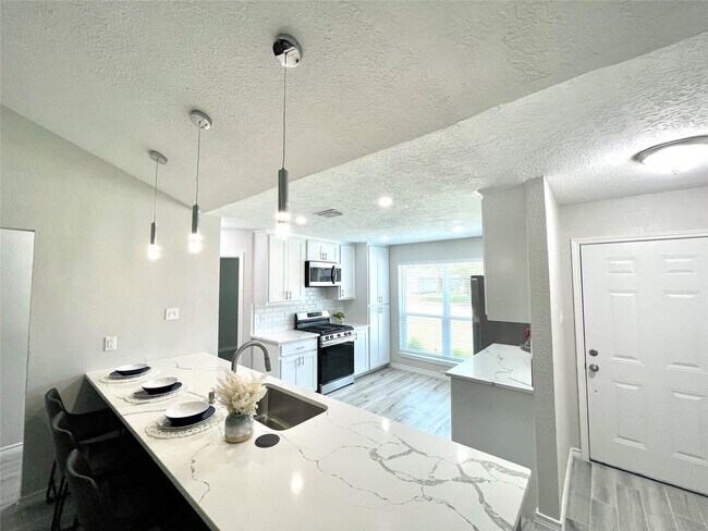 Building Photo - 18635 Andalusian Dr