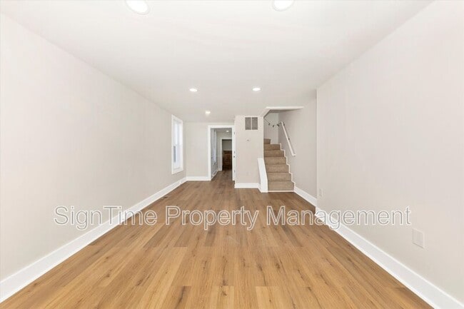 Building Photo - 152 E South St