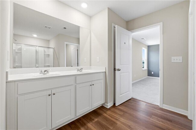 Building Photo - 21 Golden Eagle Pkwy