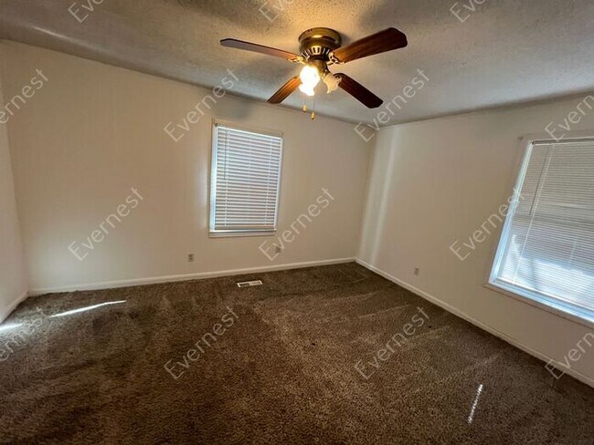 Building Photo - 7930 7th Ct S