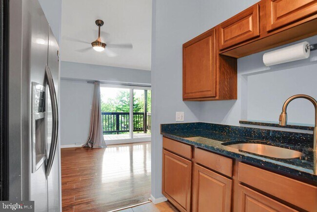 Building Photo - 200 Spring Maiden Ct