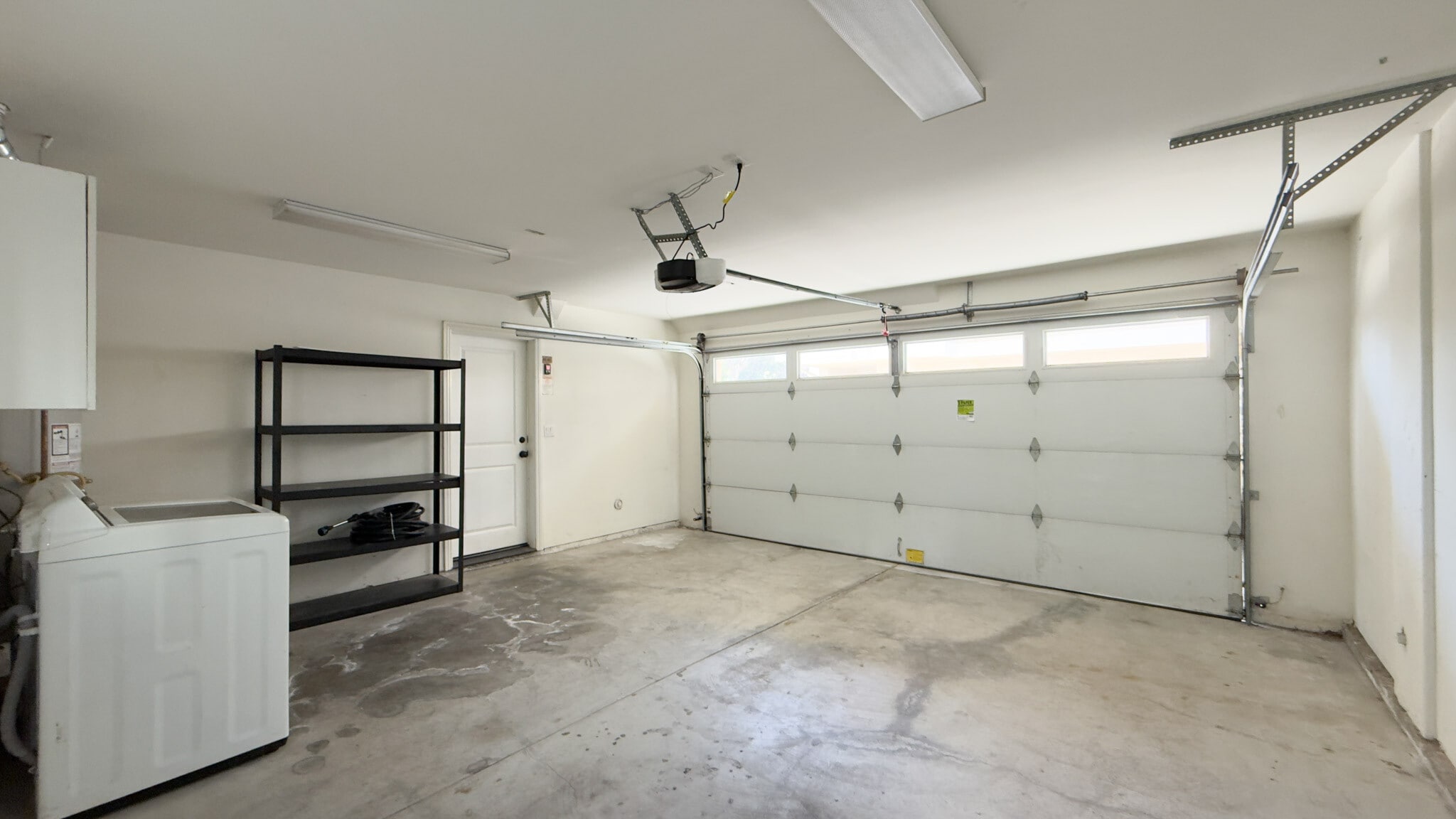 Building Photo - 10752 Hortense St