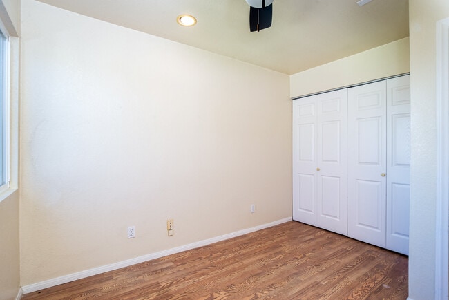 Building Photo - 1908 Broadway St