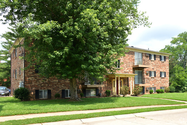 Building Photo - Falcon Crest Apartments