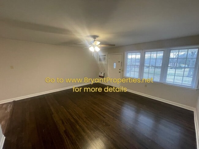 Building Photo - Single Family