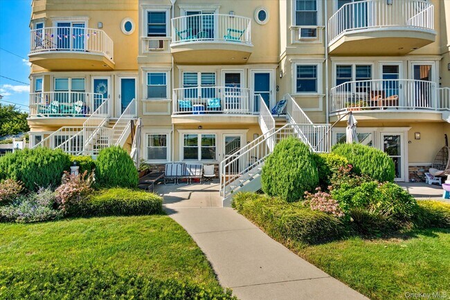 Building Photo - 100-12 Shore Front Pkwy