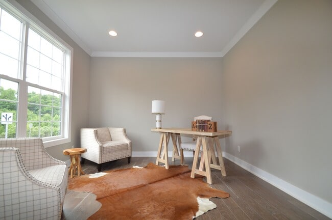 Building Photo - 9324 Old Plainfield Rd