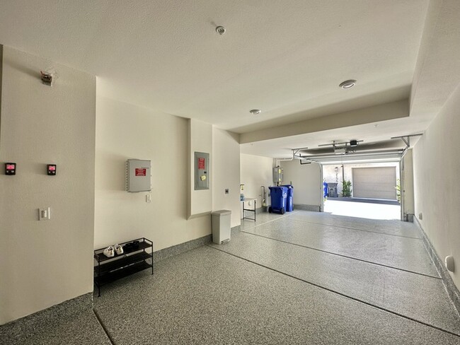 Building Photo - Brand New 3-Story Townhome In Otay Mesa!