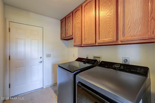 Building Photo - 1957 Forest View