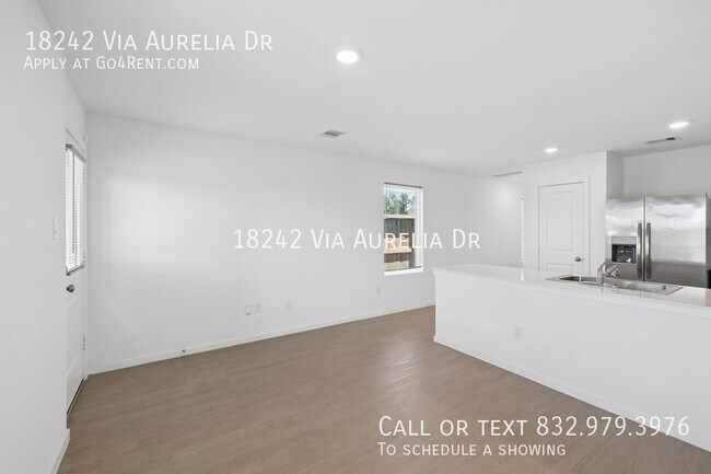 Building Photo - 18242 Via Aurelia Dr