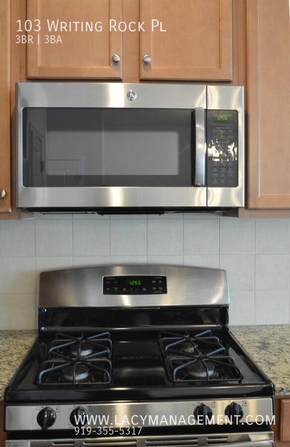 Building Photo - 103 Writing Rock Pl